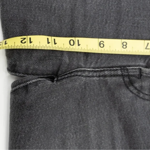 Levi's Women’s Slim Jeans in Charcoal Black - Picture 9 of 11